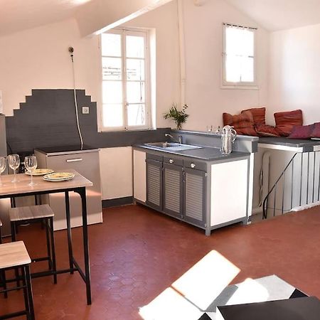 Lovely Flat In The Heart Of The Medieval City 耶尔 外观 照片