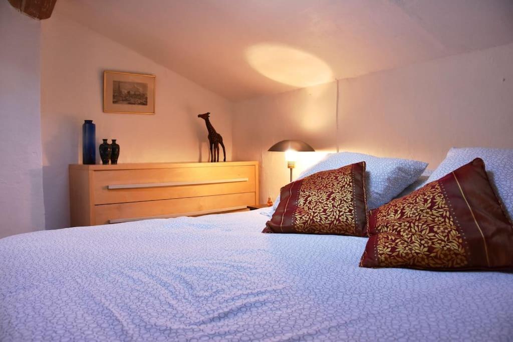 Lovely Flat In The Heart Of The Medieval City 耶尔 外观 照片