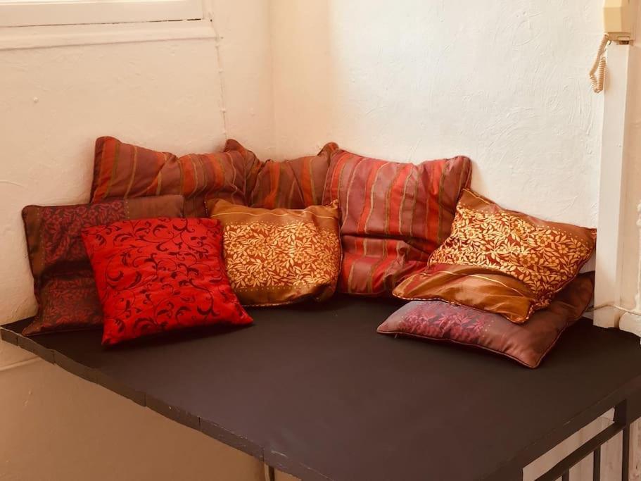 Lovely Flat In The Heart Of The Medieval City 耶尔 外观 照片