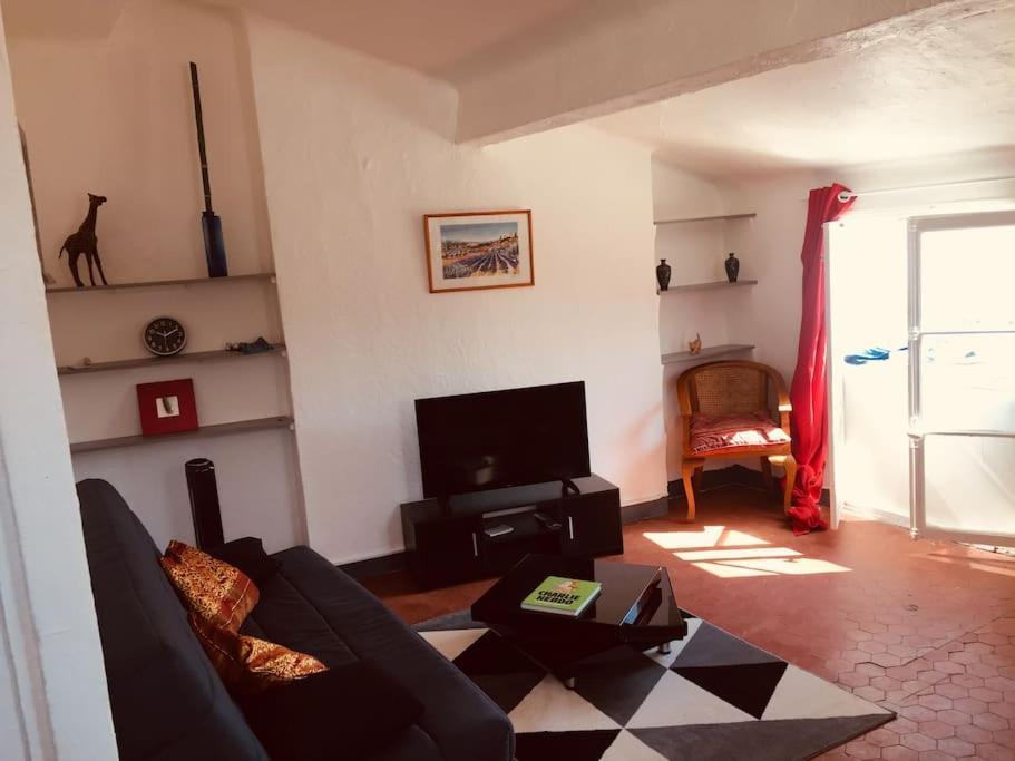 Lovely Flat In The Heart Of The Medieval City 耶尔 外观 照片